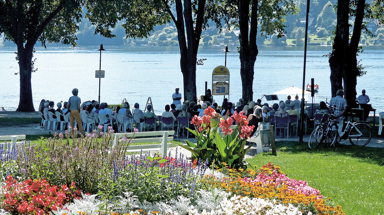 Poesie Festival im Blumenpark in Seeboden